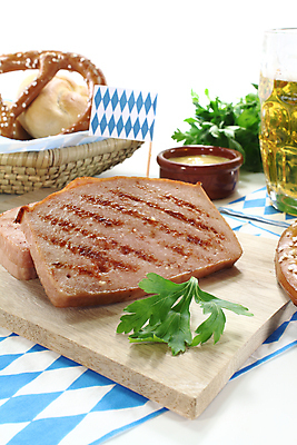 포토 JPG 해외이미지 음식 파슬리 육류 사람없음 신선 소시지 아침식사 굽기 머스터드 입가심 전문 바이에른 브레첼 바이에른사람 해외202004 해외포토 채소 식재료 디저트 독일 식사 소스_음식 가공식품 구이 파일형식 이미지허브