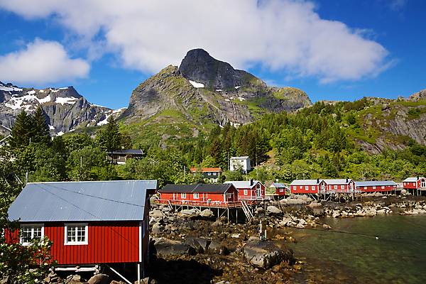포토 JPG 해외이미지 유럽 낚시 산 주택 노르웨이 풍경 사람없음 야외 빨간색 관광지 마을 오두막 북극 그림 북쪽 스칸디나비아 절정 해외202004 해외포토 나라 컬러 여행 레저 건물 극지방 방향 파일형식 이미지허브