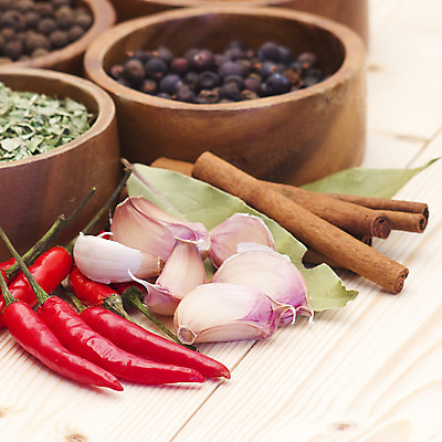 포토 JPG 해외이미지 열매 별 고추 건조 마늘 사람없음 목재 양념 막대기 사발 변화 머스터드 허브 향신료 아로마 향료 후추 카레 바질 고립 시나몬 입가심 향나무 해외202004 해외포토 자연요소 나무 식물 음식 컨셉 채소 재료 사기그릇 소스_음식 향기 냄새 향미료 파일형식 이미지허브