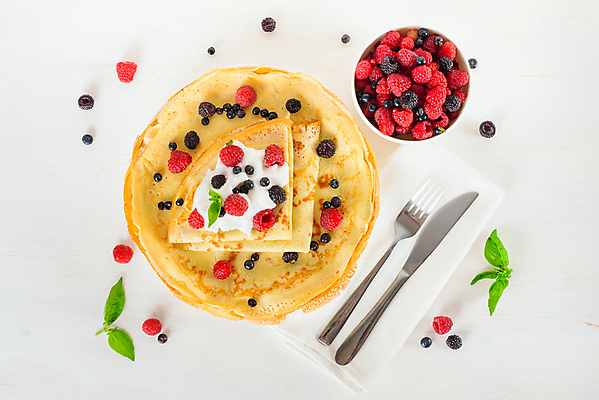 포토 JPG 해외이미지 접시 열매 음식 포크 과일 휴가 디저트 주택 건강 사탕 요리 사람없음 장식 빨간색 여름 과자 케이크 주방 식당 저녁식사 빵집 시골 직물 신선 원형 칼 맛 아침식사 굽기 크림 냅킨 블루베리 블랙베리 팬케이크 점심식사 숙성 채식주의자 페스츄리 핸드메이드 크레이프 해외202004 해외포토 도형 식물 식기 계절 빵 컬러 컨셉 건물 상점 식사 구이 채식 파일형식 이미지허브