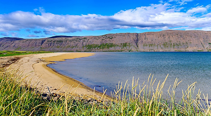 포토 JPG 해외이미지 구름 꽃 도로 호수 바다 섬 여행 밭 자연 하늘 산 아이슬란드 풍경 사람없음 초록색 여름 파란색 강 컬러풀 계곡 하이킹 사막 추위 만 보트 언덕 빙하 먼지 지역 북쪽 칠레 대서양 내추럴 강렬 해외202004 해외포토 자연요소 식물 계절 유럽 길 컬러 농업 배_교통 교통시설 레저 남아메리카 방향 생태계 파일형식 이미지허브