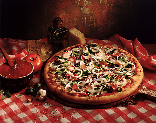 포토 JPG 해외이미지 음식 채소 과일 양파 피망 디저트 실내 사람없음 식사 소시지 올리브 페퍼로니 해외202004 해외포토 열매 내부 가공식품 파일형식 이미지허브