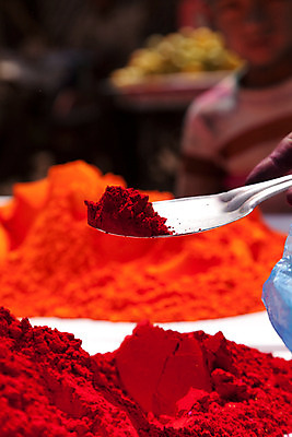 포토 JPG 해외이미지 전통 아시아 문화 분홍색 백그라운드 오렌지 종류 동양인 사람없음 빨간색 초록색 파란색 컬러풀 판매 세일 쌓기 상점 보라색 축제 페인트 흰색 사발 가루 인도인 배열 오브젝트 함선 정리 신성 매각 정물화 특별함 힌두교 해외202004 해외포토 외국인 나라 종교 컬러 컨셉 배_교통 과일 모션 인종 사기그릇 그림 파일형식 이미지허브