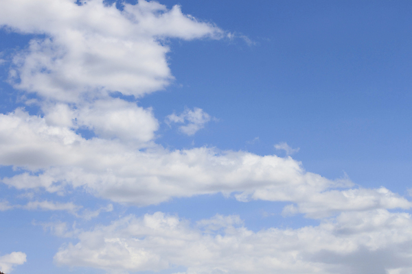 포토 JPG 해외이미지 구름 백그라운드 자연 하늘 날씨 사람없음 파란색 햇빛 흰색 천국 해외202004 해외포토 자연요소 컬러 태양 생태계 파일형식 이미지허브