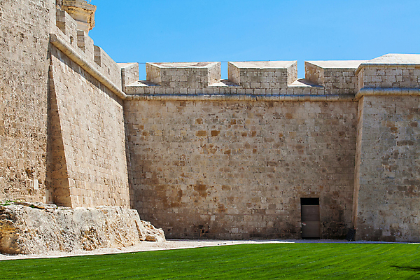 포토 JPG 해외이미지 유럽 벽 사람없음 도시 성 중세 배수구 메디나 몰타섬 석회암 해외202004 해외포토 건축물 나라 섬 암석 역사 몰타 파일형식 이미지허브