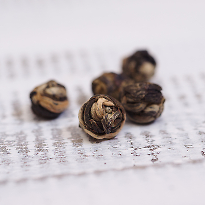 포토 JPG 해외이미지 식물 전통 아시아 문화 음료 백그라운드 잎 자연 탁자 건조 건강 사람없음 목재 컵 초록색 주방 일본 중국 머그컵 흰색 도자기 아침식사 씻기 찻잔 찻주전자 대만 허브 비만 상쾌 유기농 날것 냄새 동쪽 우롱차 카페인 해외202004 해외포토 나무 식기 웰빙 감정 나라 컬러 가구 재료 주전자 잔 차_음료 식사 청결 방향 몸매 생태계 파일형식 이미지허브