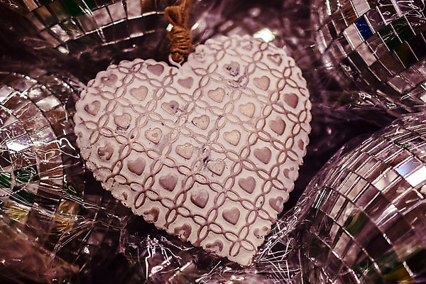 포토 JPG 해외이미지 나무 전통 계절 행복 크리스마스 겨울 곰 눈사람 휴가 새로움 새해 수염 선물 사람없음 장식 빨간색 장난감 산타클로스 목도리 기쁨 흰색 축하 12월 기적 고립 클라우스 해외202004 해외포토 식물 동물 잡화 기념일 감정 컬러 컨셉 포유류 날짜 파일형식 이미지허브