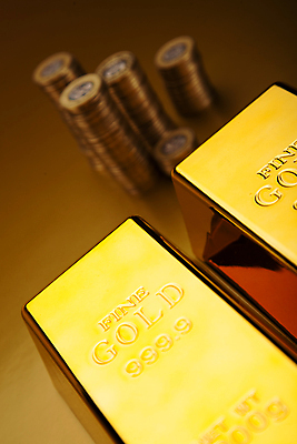 포토 JPG 해외이미지 실내 근접촬영 사람없음 금융 동전 황금 금괴 동전탑 갈색배경 해외202004 해외포토 뷰포인트 백그라운드 돈 내부 경제 갈색 쌓기 파일형식 이미지허브