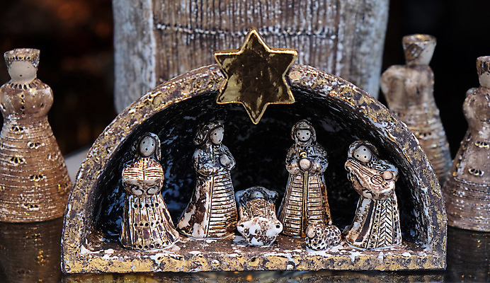 포토 JPG 해외이미지 동물 남자 행복 기독교 종교 어린이 크리스마스 가족 엄마 휴가 천사 기념 사람없음 장식 평화 성경 기도 아기 예수 영혼 오스트리아 아빠 성자 12월 신성 크로아티아 요셉 외양간 베들레헴 신앙심 해외202004 해외포토 기념일 감정 유럽 컨셉 종교용품 관계 사람 신_종교 날짜 파일형식 이미지허브