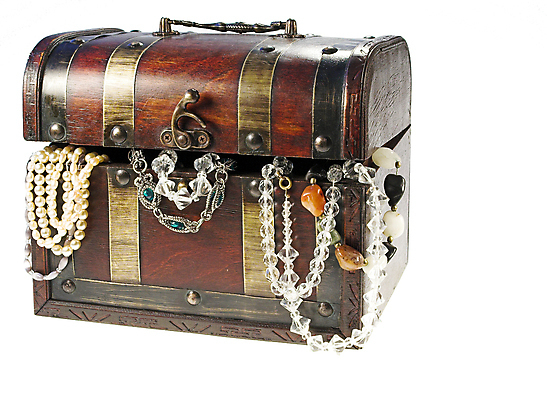 포토 JPG 해외이미지 손 돈 자물쇠 선물 사람없음 목재 장식 상자 골동품 황금 고급 신비 보석 다이아몬드 수납 보물 궤 숨기 옛날 오리지널 장식함 전용 해외202004 해외포토 나무 컨셉 재료 모션 신체부위 재산 광석 파일형식 이미지허브
