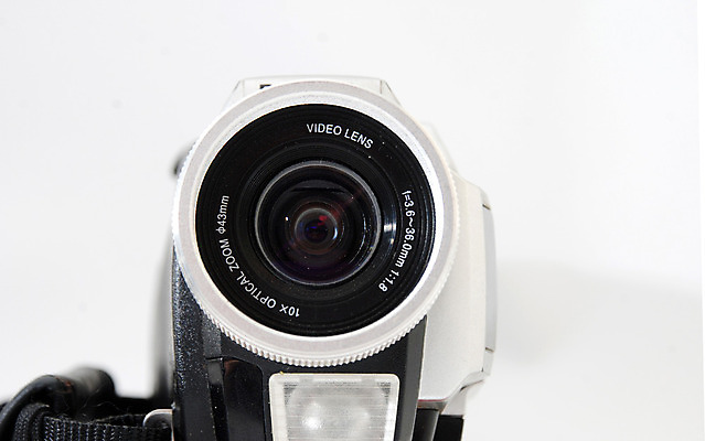 포토 JPG 해외이미지 직업 포즈 창조 사람없음 전자제품 카메라 디지털 스크린 촬영 텔레비전 추위 상품 발사 영화관 필름 영화 마이크 그림 수납 동영상 캠코더 고립 미니 아마추어 해외202004 해외포토 음향기기 문화예술 극장 파일형식 이미지허브