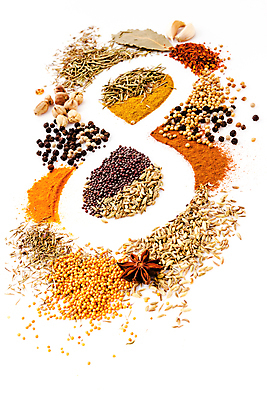 포토 JPG 해외이미지 컨셉 재료 고추 건강 종류 요리 씨앗 동양인 사람없음 치료 약 주방 만 양념 맛 가루 인도인 지중해 머스터드 허브 향신료 준비 유기농 매움 향기 아로마 향 후추 모음 아로마테라피 테라피 로즈메리 돌봄 무한 에센스 치료제 핸드메이드 강황 해외202004 해외포토 외국인 식물 웰빙 바다 채소 식재료 의학 모션 인종 뷰티 화장품 소스_음식 냄새 향미료 파일형식 이미지허브