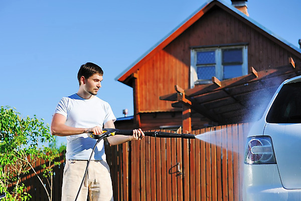 포토 JPG 해외이미지 손 자동차 한명 사람 야외 물 여름 빛 젖음 흰색 작업 씻기 빨래 청소 비누 분무기 호스 청소부 해외202004 해외포토 자연요소 직업 1 계절 육상교통 컬러 가사 신체부위 위생용품 청결 파일형식 이미지허브