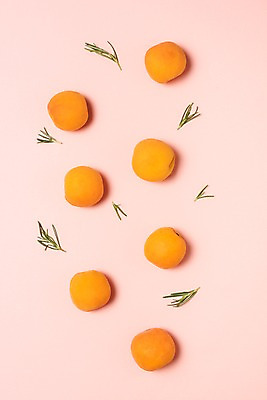 포토 JPG 나뭇잎 사람없음 하이앵글 여러개 살구 플랫레이 국내포토 뷰포인트 다수 잎 과일 플랫 파일형식