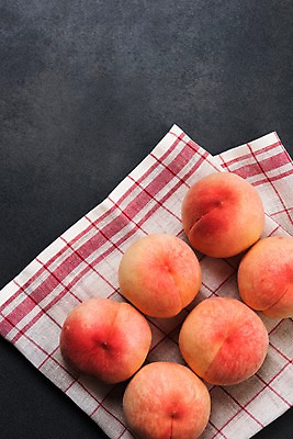 포토 JPG 과일 사람없음 하이앵글 여러개 천 복숭아 제철 플랫레이 제철과일 국내포토 뷰포인트 다수 직물 플랫 파일형식