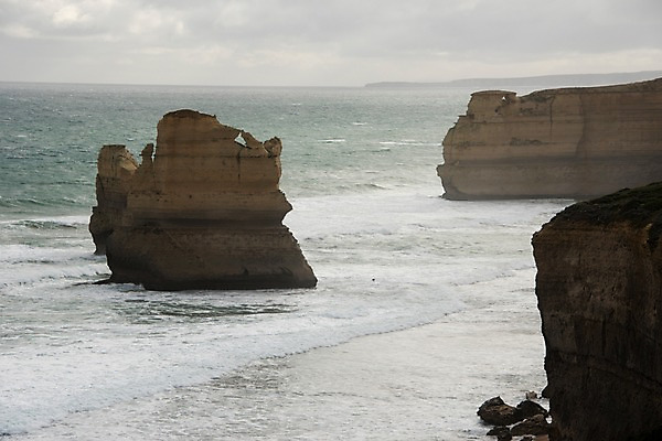 포토 JPG 주간 해외풍경 해외 바다 풍경 사람없음 야외 절벽 바위 호주 포트캠벨국립공원 12사도바위 국내포토 자연요소 국립공원 돌_바위 오세아니아 파일형식