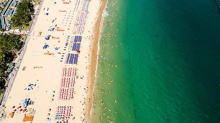 포토 JPG 주간 바다 사진 한국 풍경 해변 사람없음 야외 하이앵글 맑음 파라솔 해수욕장 부산 항공촬영 해운대 해운대해수욕장 국내포토 자연요소 아시아 뷰포인트 날씨 파일형식