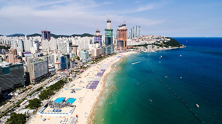 포토 JPG 주간 바다 사진 한국 풍경 빌딩 해변 사람없음 야외 건물 하이앵글 맑음 해수욕장 부산 항공촬영 해운대 해운대해수욕장 국내포토 자연요소 건축물 아시아 뷰포인트 날씨 파일형식