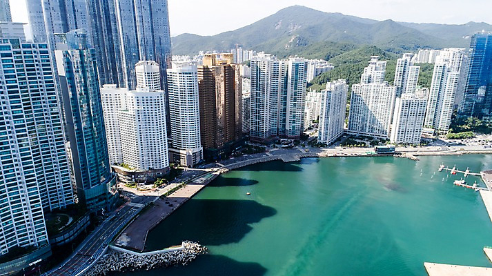 포토 JPG 주간 바다 사진 산 한국 풍경 사람없음 야외 건물 하이앵글 부산 항공촬영 해운대 국내포토 자연요소 건축물 아시아 뷰포인트 파일형식
