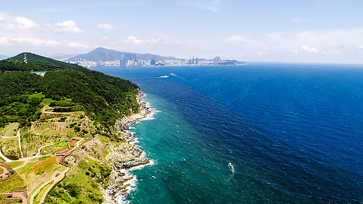 포토 JPG 주간 바다 사진 산 한국 풍경 해변 사람없음 야외 하이앵글 맑음 해수욕장 부산 항공촬영 국내포토 자연요소 아시아 뷰포인트 날씨 파일형식