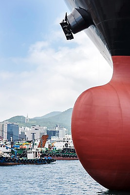 포토 JPG 주간 바다 사진 하늘 산 한국 풍경 사람없음 야외 건물 항구 부산 부산항 선박 국내포토 자연요소 건축물 아시아 수상교통 교통시설 파일형식