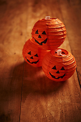 포토 JPG 스튜디오촬영 조명 실내 사람없음 할로윈 잭오랜턴 나무배경 국내포토 백그라운드 내부 파일형식