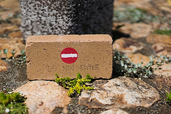 포토 JPG 주간 벽돌 사람없음 야외 아웃포커스 금지 출입금지 국내포토 자연요소 촬영기법 파일형식