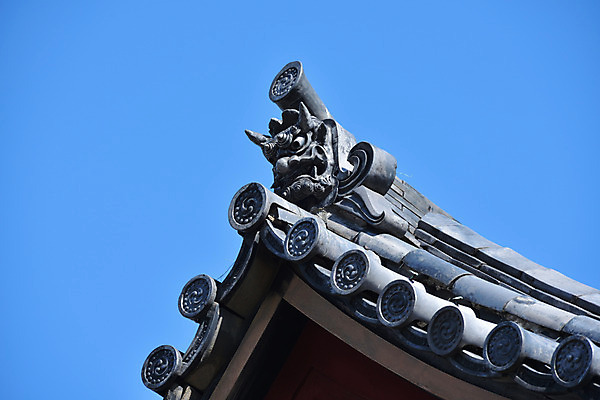 포토 JPG 주간 고건축 하늘 지붕 사람없음 야외 일본 일본전통 처마 일본건축 건축장식 국내포토 자연요소 전통 건축물 아시아 장식 동양건축 파일형식