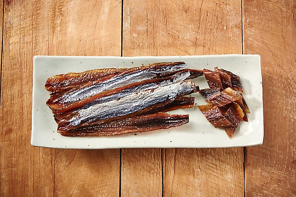 포토 JPG 스튜디오촬영 접시 한식 음식 실내 사람없음 목재 하이앵글 특산물 슬라이스 과메기 제철 플랫레이 제철음식 나무배경 국내포토 나무 식기 뷰포인트 백그라운드 재료 내부 플랫 파일형식