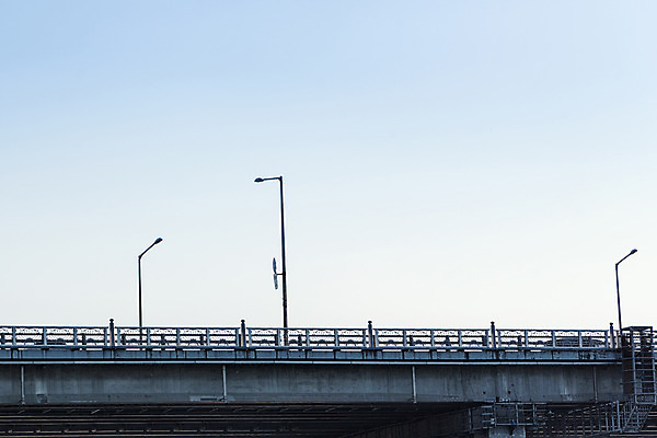 포토 JPG 주간 가로등 하늘 서울 풍경 사람없음 야외 강 한강 가교 광진교 국내포토 자연요소 건축물 공공시설 한국 다리_건축물 랜드마크 파일형식