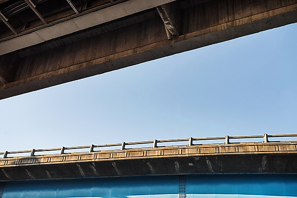 포토 JPG 주간 하늘 서울 사람없음 야외 한강 가교 천호대교 국내포토 자연요소 건축물 한국 다리_건축물 랜드마크 파일형식