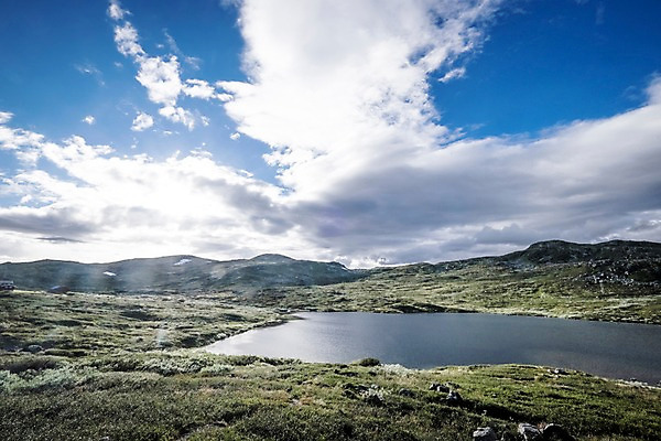 포토 JPG 주간 구름 해외풍경 유럽 호수 유럽풍경 자연 하늘 산 노르웨이 풍경 초원 사람없음 야외 맑음 국내포토 자연요소 해외 나라 날씨 생태계 파일형식