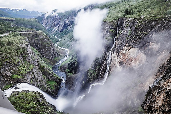 포토 JPG 주간 해외풍경 유럽 유럽풍경 자연 산 노르웨이 풍경 사람없음 야외 계곡 절벽 폭포 안개 국내포토 자연요소 해외 나라 날씨 생태계 파일형식
