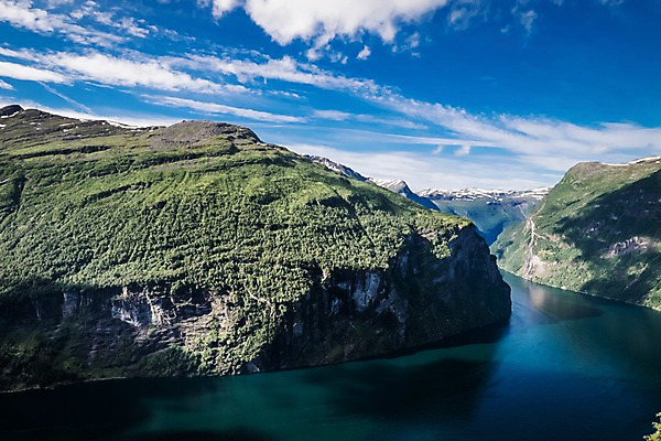 포토 JPG 주간 구름 해외풍경 유럽 유럽풍경 자연 하늘 산 노르웨이 풍경 사람없음 야외 강 맑음 절벽 국내포토 자연요소 해외 나라 날씨 생태계 파일형식