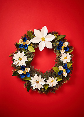 포토 식물 기념일 꽃 잎 실내 내부 파일형식 포인세티아 크리스마스 JPG 스튜디오촬영 종이 나뭇잎 사람없음 페이퍼아트 종이꽃 국내포토