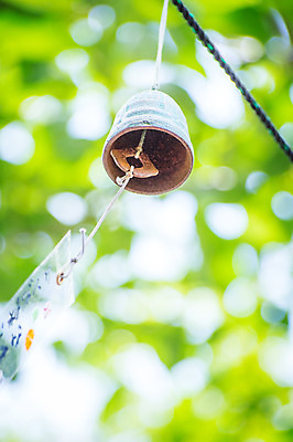 포토 JPG 주간 일본문화 풍경 사람없음 야외 아웃포커스 장식 종 오브젝트 후우링 국내포토 자연요소 동양문화 외국문화 촬영기법 일본전통 파일형식