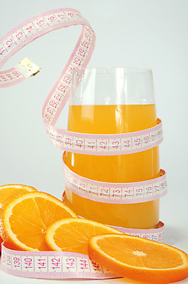 포토 JPG 해외이미지 음료 음식 조각 백그라운드 다이어트 오렌지 과일 재료 유리 귤 건강 취미 사람없음 약 힘 주스 흰색 무게 달콤 아침식사 몸무게 날씬함 심볼 측정 오브젝트 상쾌 유기농 흙더미 덩어리 재단 고립 숙성 해외202004 해외포토 웰빙 감정 컬러 의학 재질 식사 흙 맛 몸매 파일형식 더미 이미지허브