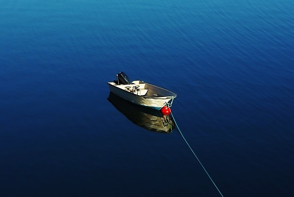 포토 JPG 해외이미지 전통 호수 밧줄 줄 바다 자연 아침 낚시 노르웨이 사람없음 목재 물 파란색 강 반사 평화 침묵 보트 플랫 고독 매끈함 나룻배 정박 그리스 싱글 함선 노젓기 엔진 닻 줄서기 파라다이스 해외202004 해외포토 주간 자연요소 나무 감정 유럽 컬러 컨셉 배_교통 재료 모션 레저 소리 감각 생태계 파일형식 이미지허브