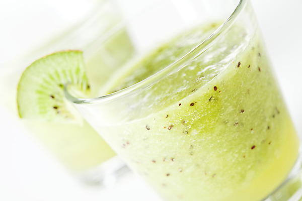 포토 JPG 해외이미지 음료 과일 유리 건강 키위 사람없음 초록색 컬러풀 주스 흰색 신선 칵테일 해외202004 해외포토 컬러 재질 주류 파일형식 이미지허브