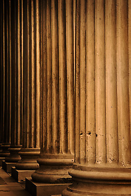 포토 JPG 해외이미지 디자인 외관 유럽 백그라운드 건축양식 부분 날씨 휴가 바닥 사람없음 야외 건물 빛 사무실 힘 흰색 기둥 역사 클래식 큼 묘사 오브젝트 법 대리석 그리스인 천연기념물 로마인 줄서기 지원 노화 스타일 해외202004 해외포토 서양인 건축물 건축 나라 컬러 컨셉 비즈니스 재료 모션 인종 크기 파일형식 이미지허브