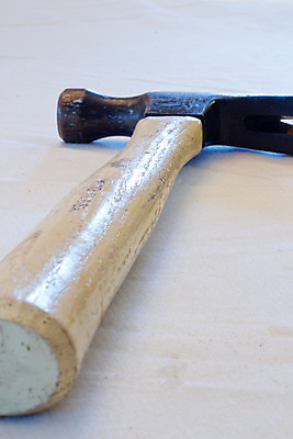 포토 JPG 해외이미지 손 주택 사람없음 건물 도구 공구 스패너 망치 측정 테이프 DIY 계약자 업그레이드 해외202004 해외포토 건축물 문구용품 취미 신체부위 계약 파일형식 이미지허브