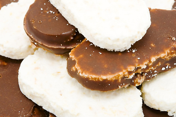 포토 JPG 해외이미지 음식 디저트 사탕 사람없음 갈색 쿠키 케이크 식사 저녁식사 빵집 대접 신선 달콤 맛 아침식사 설탕 굽기 먹기 페스츄리 핸드메이드 해외202004 해외포토 빵 컬러 컨셉 모션 상점 구이 파일형식 이미지허브