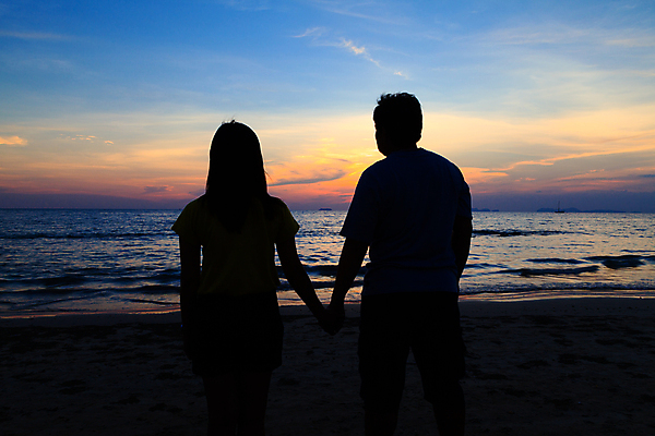 포토 JPG 해외이미지 손 실루엣 여행 신랑 태국 휴가 항해 발렌타인데이 사랑 동양인 풍경 소년 사람없음 일몰 매력적 터치 가을 하트 날짜 저녁 이별 심볼 약속 해외202004 해외포토 모양 계절 남자 감정 아시아 어린이 결혼 컨셉 배_교통 데이이벤트 촬영기법 인종 신체부위 노을 야간 파일형식 이미지허브