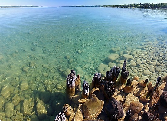 포토 JPG 해외이미지 호수 사람없음 물 파란색 손전등 신선 크리스탈 민물 해외202004 해외포토 자연요소 컬러 조명 광석 파일형식 이미지허브