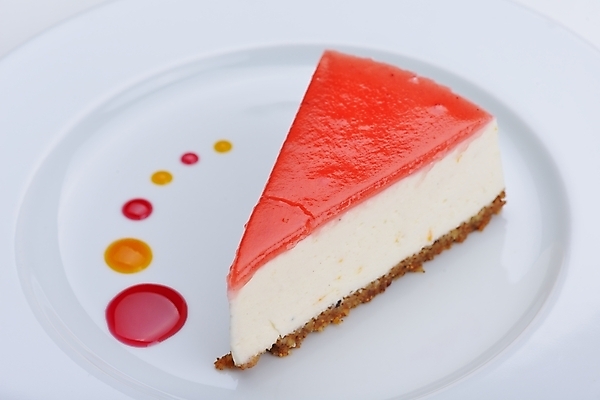 포토 JPG 해외이미지 접시 디저트 실내 사람없음 시럽 치즈케이크 해외202004 해외포토 식기 음식 내부 케이크 파일형식 이미지허브