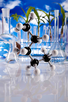 포토 JPG 해외이미지 식물 구름 하늘 실내 실험 사람없음 액체 화학 실험실 비커 화학실험 둥근플라스크 분자구조모형 해외202004 해외포토 자연요소 과학 실험기구 내부 모형 플라스크 분자구조 파일형식 이미지허브