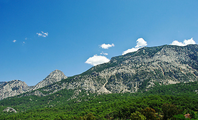 포토 JPG 해외이미지 하늘 산 풍경 사람없음 목재 파란색 정상 숲 언덕 황소자리 칠면조 헤드랜드 해외202004 해외포토 나무 컬러 재료 조류 별자리 파일형식 이미지허브