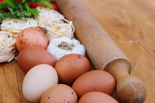포토 JPG 해외이미지 전통 음식 백그라운드 재료 탁자 디저트 파스타 요리 사람없음 목재 우주 케이크 주방 계란 식사 칠판 빵집 흰색 시골 신선 달콤 정상 밀 굽기 준비 날것 성분 핸드메이드 해외202004 해외포토 나무 컬러 가구 곡류 서양음식 상점 알 맛 구이 파일형식 이미지허브