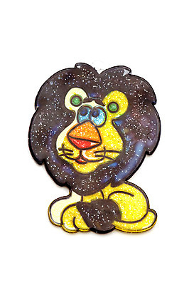 포토 JPG 해외이미지 어린이 백그라운드 크리스마스 휴가 선물 사람없음 장식 컬러풀 장난감 흰색 축하 사자 만화 오브젝트 그림 해외202004 해외포토 기념일 컬러 컨셉 포유류 사람 파일형식 이미지허브