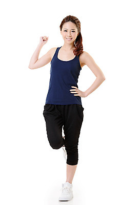 포토 JPG 해외이미지 응시 여자 행복 아시아 얼굴 스포츠 포즈 다이어트 친절 한국 건강 한명 미소 사람 동양인 20대 성인 일본 중국 활발 기쁨 화려 체육관 동쪽 고립 해외202004 해외포토 1 시선 감정 나라 컨셉 표정 인종 청년 신체부위 방향 파일형식 이미지허브